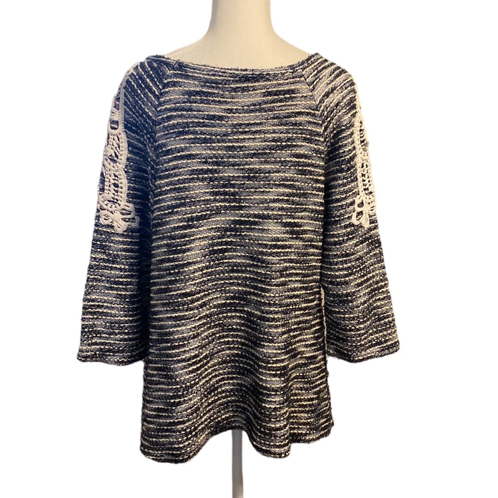 HANNAH boho medium weight sweater with lace accents - Picture 6 of 9